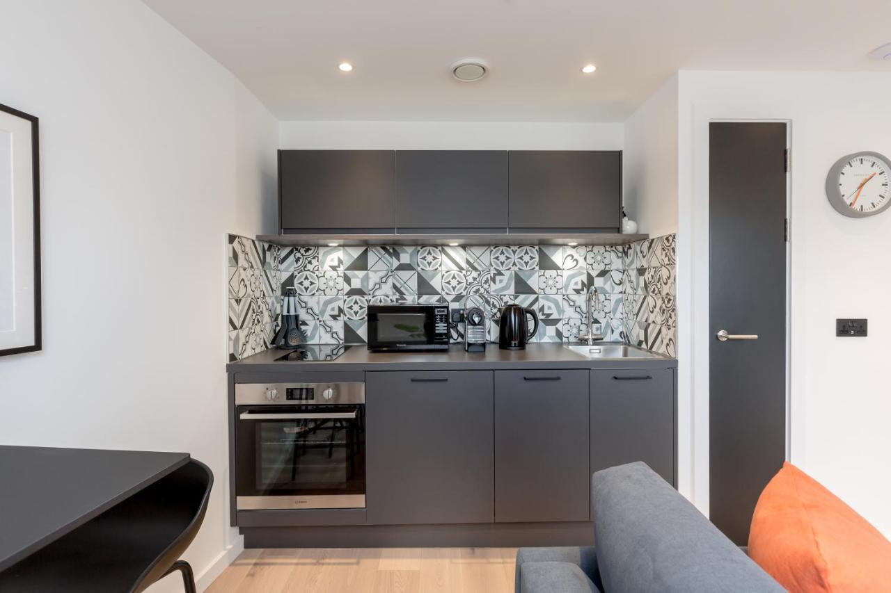 One-Bedroom Apartment City View