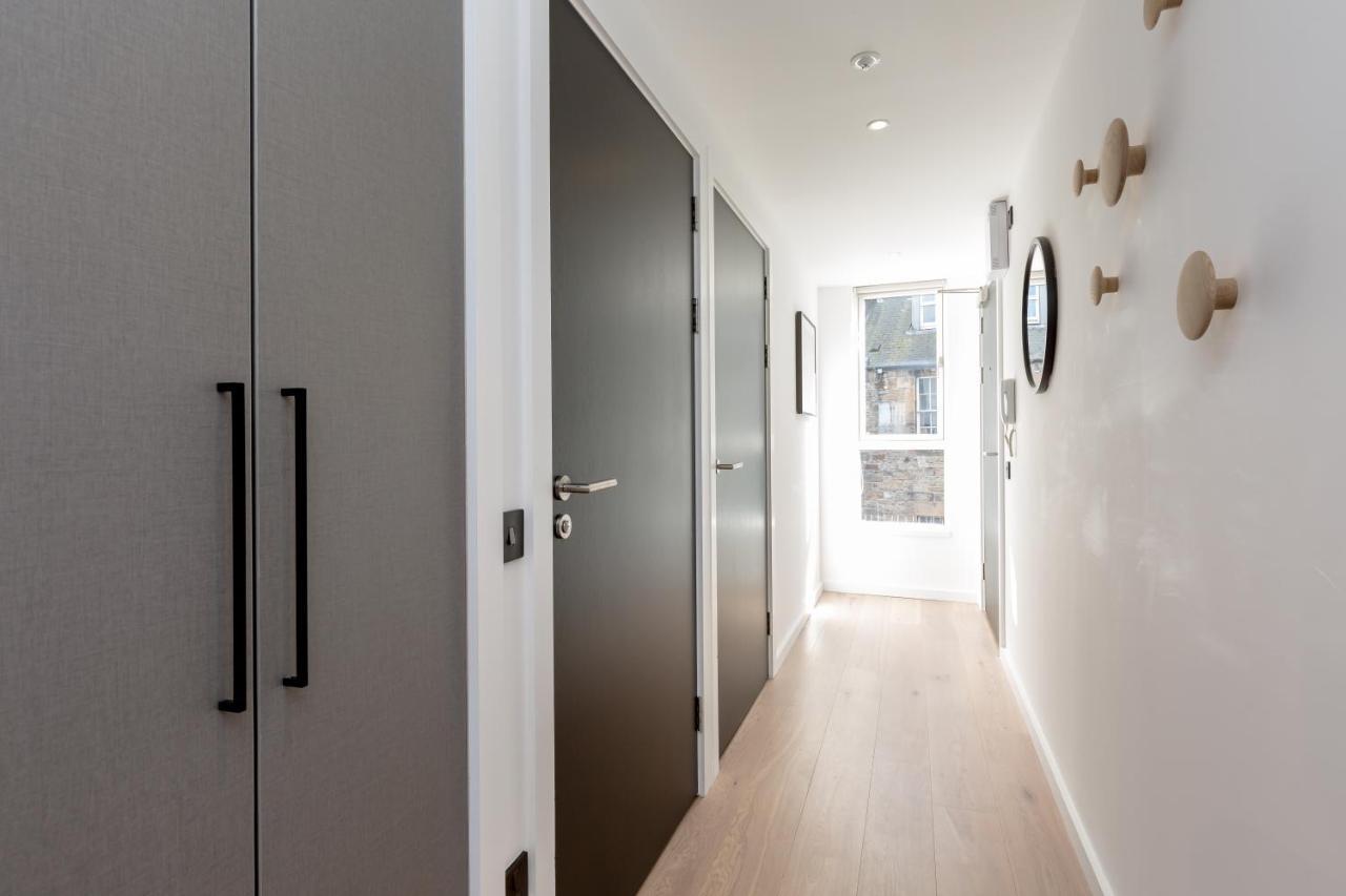 One-Bedroom Apartment City View