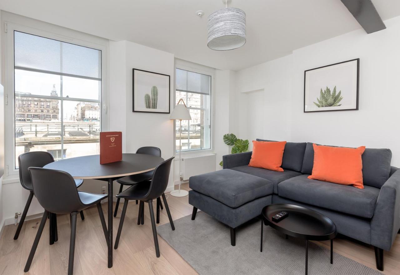 Two-Bedroom Apartment City View