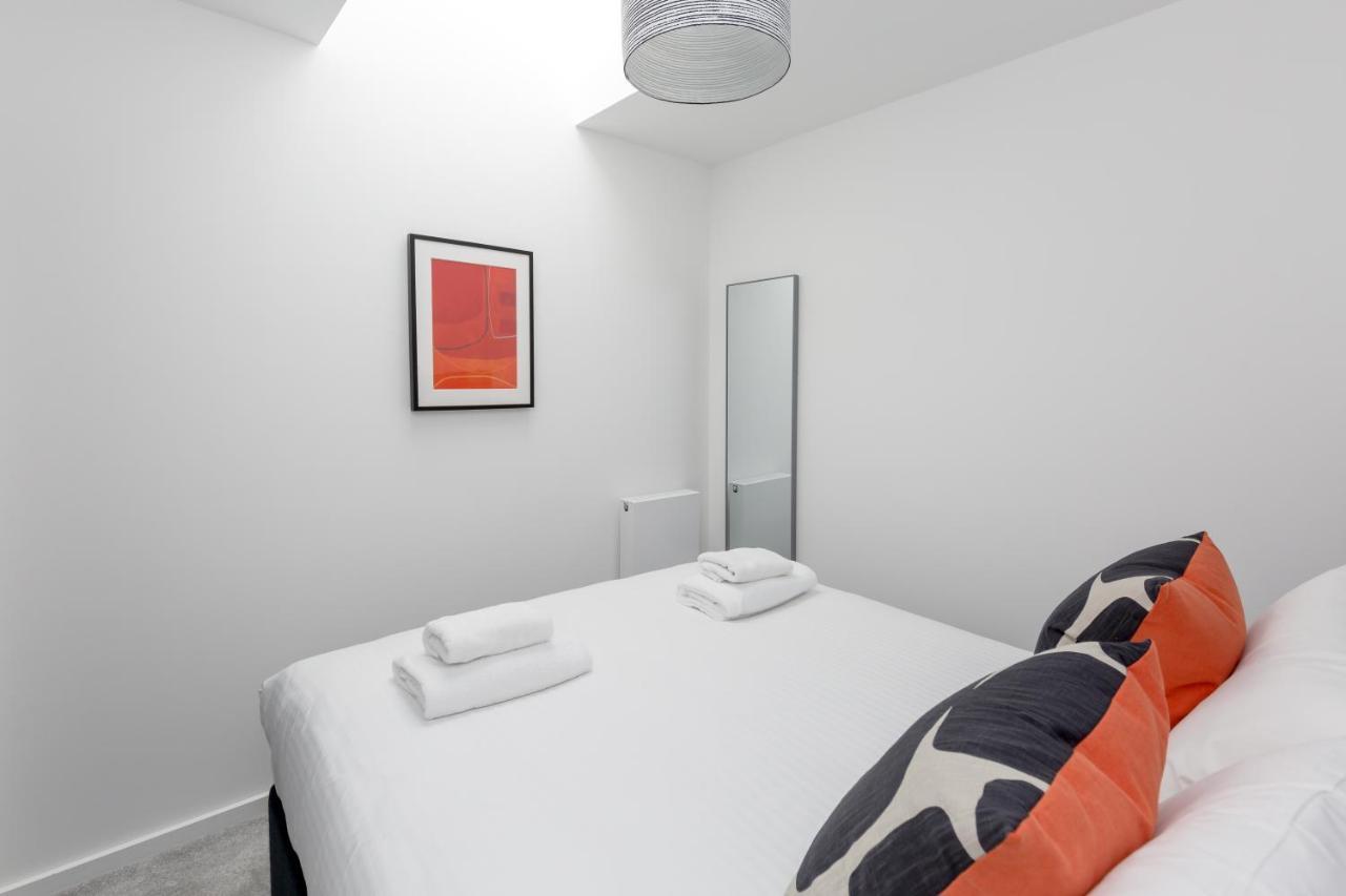 One-Bedroom Apartment City View