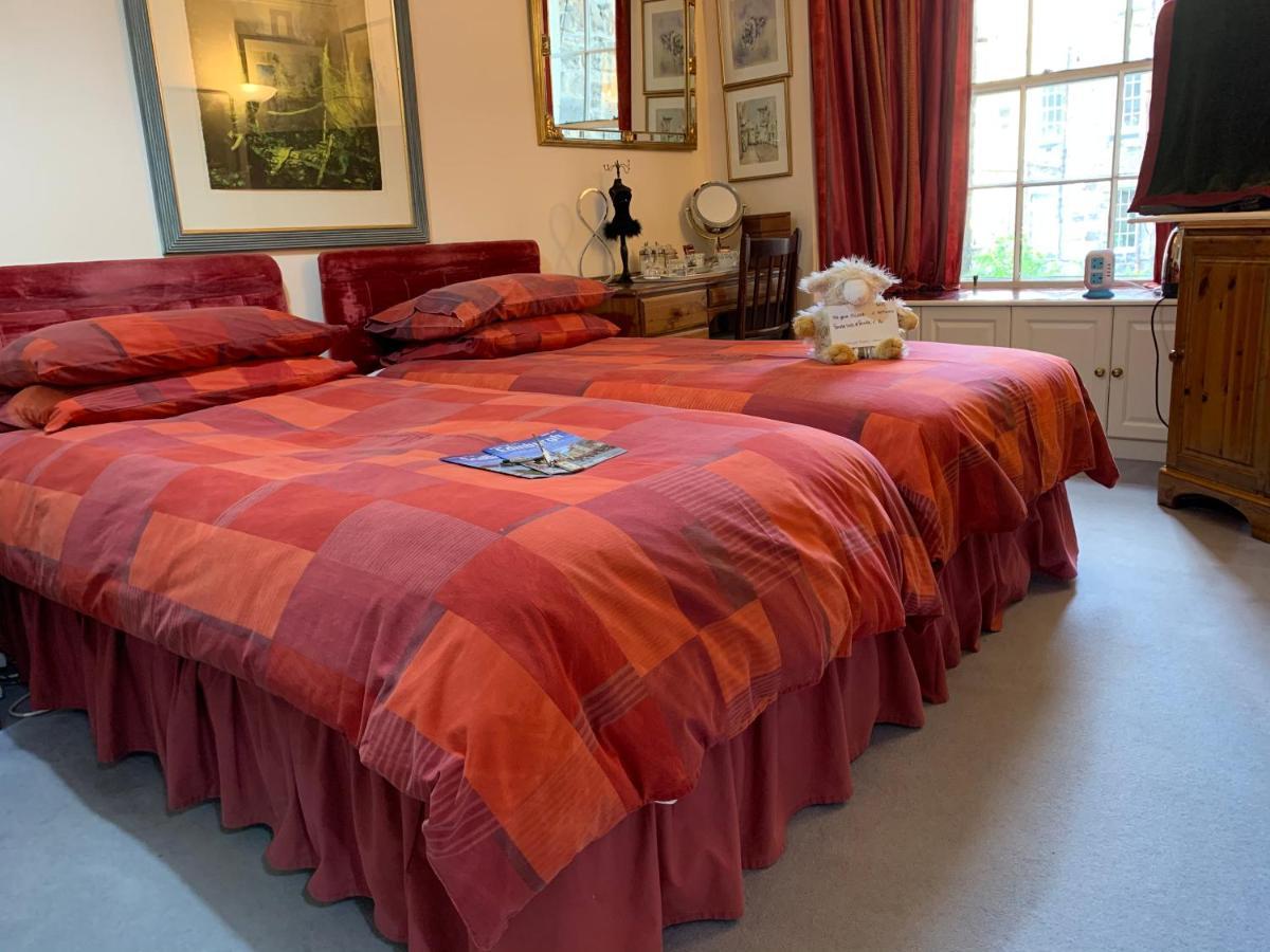 Superior Deluxe Double or Twin Room