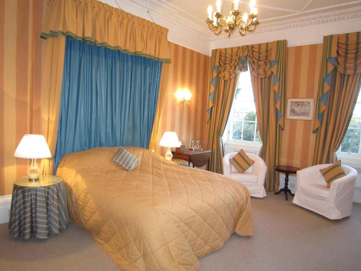 Deluxe Double Room with Shower