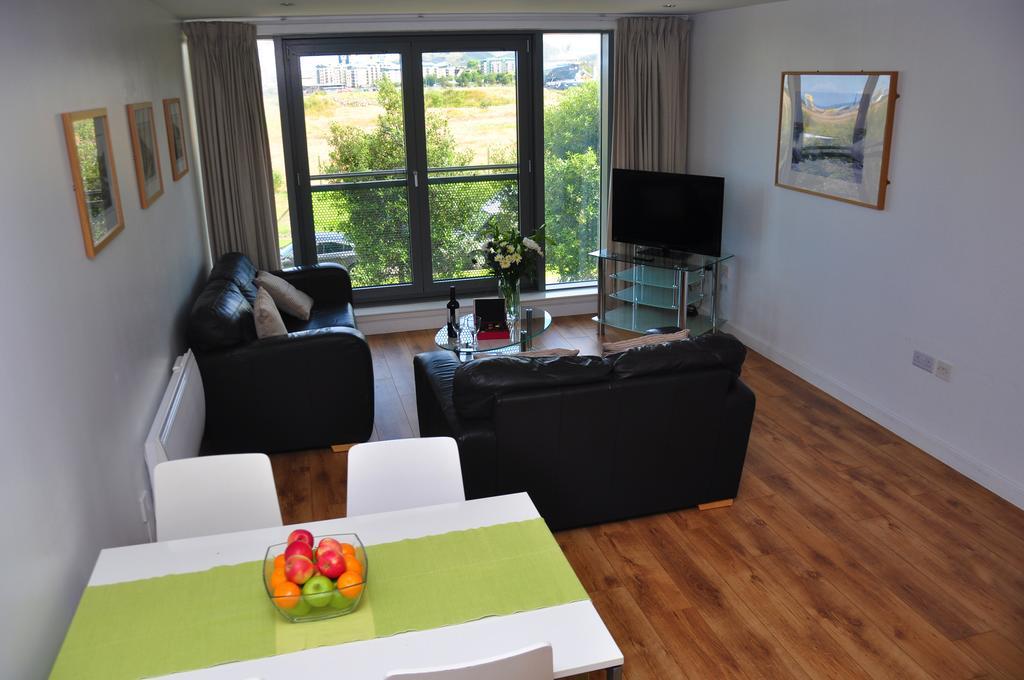 Two-Bedroom Apartment,304113508:JPEG