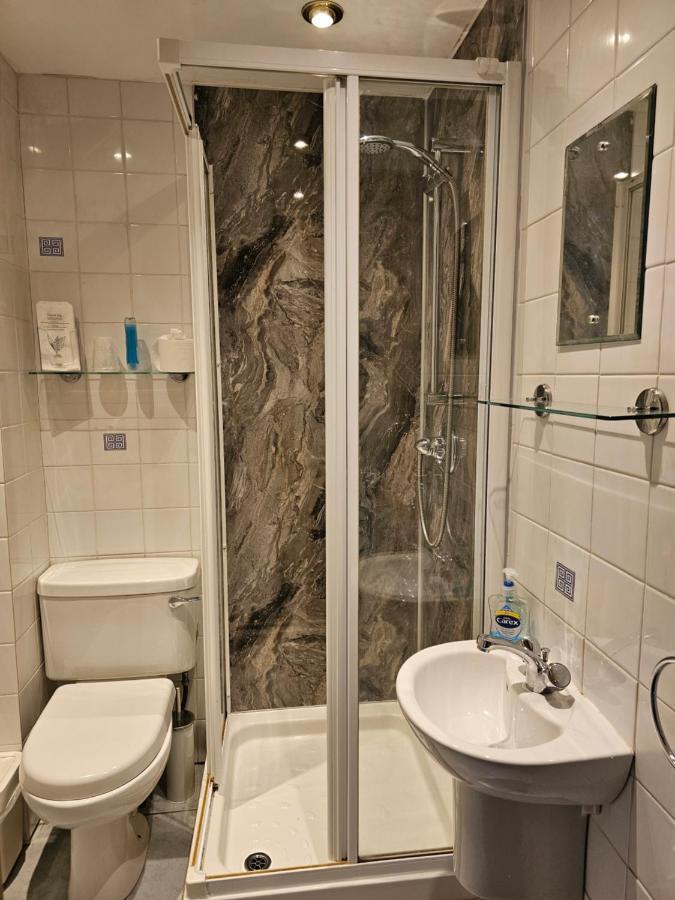 Single Room with Private Bathroom