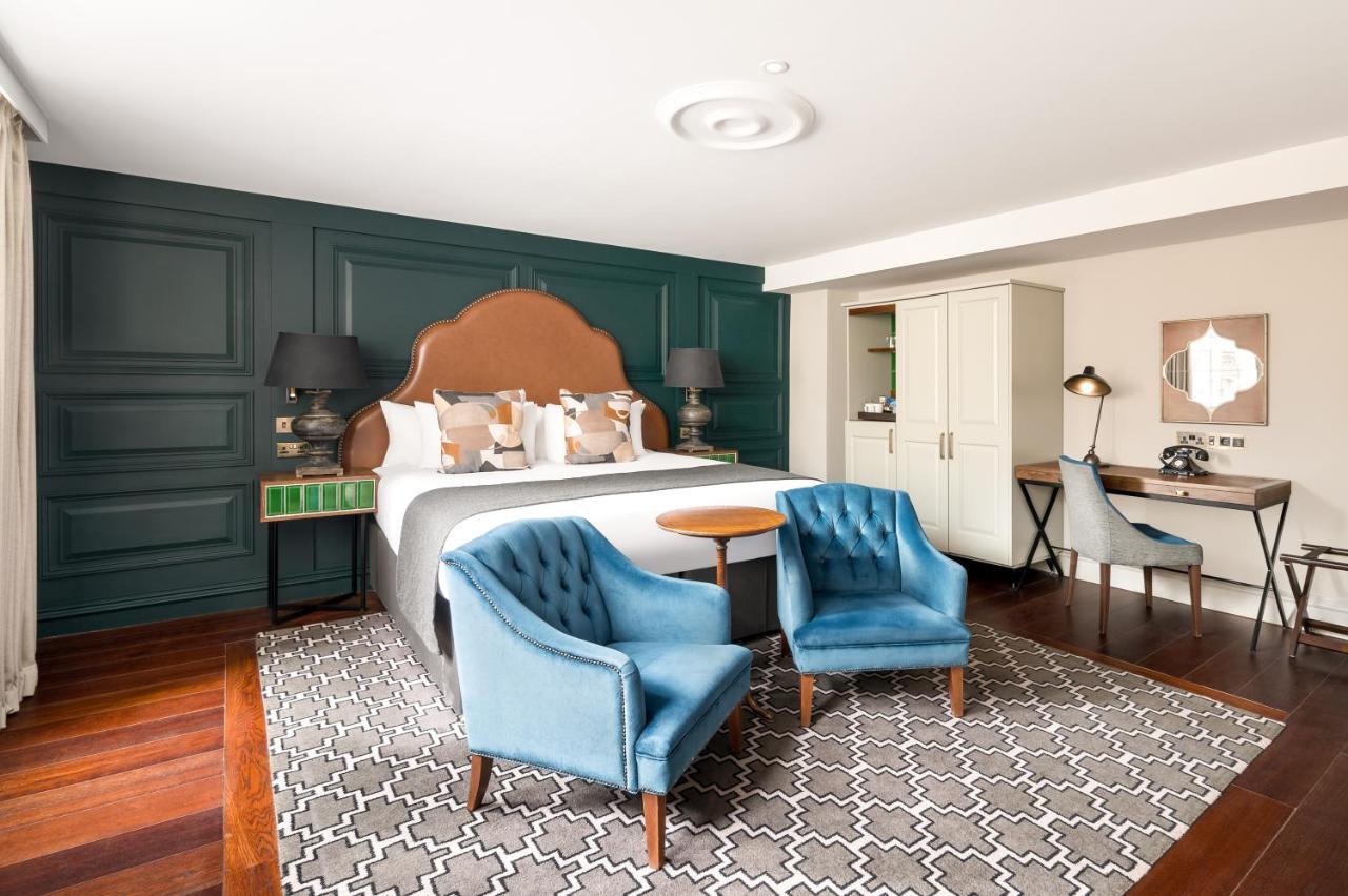 Suite Doble con vistas a la ciudad y cama grande