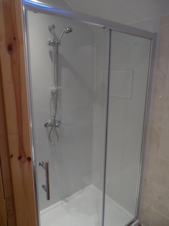 Comfort Tweepersoonskamer met Eigen Badkamer