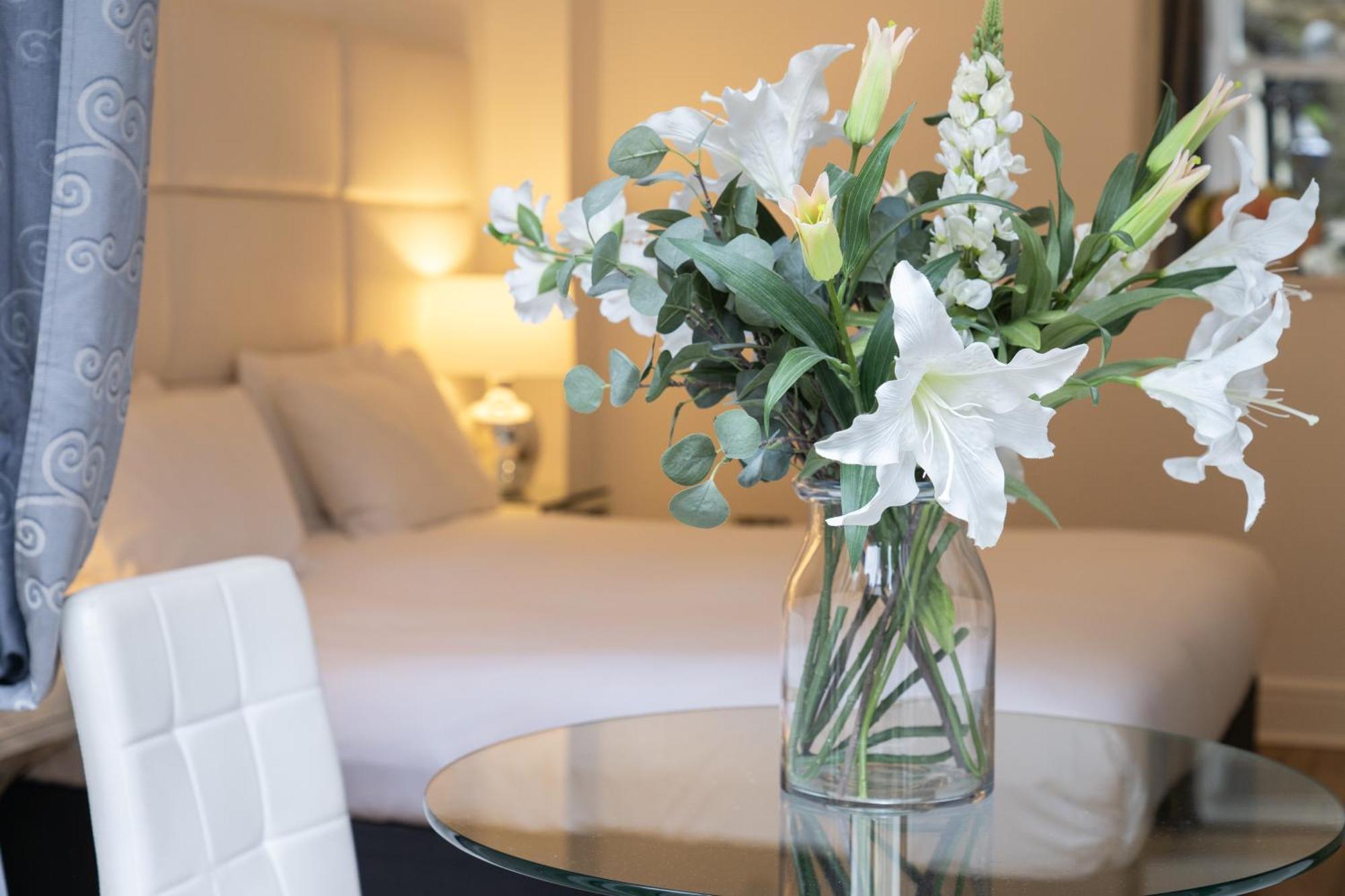Studio Apartment Garden Access