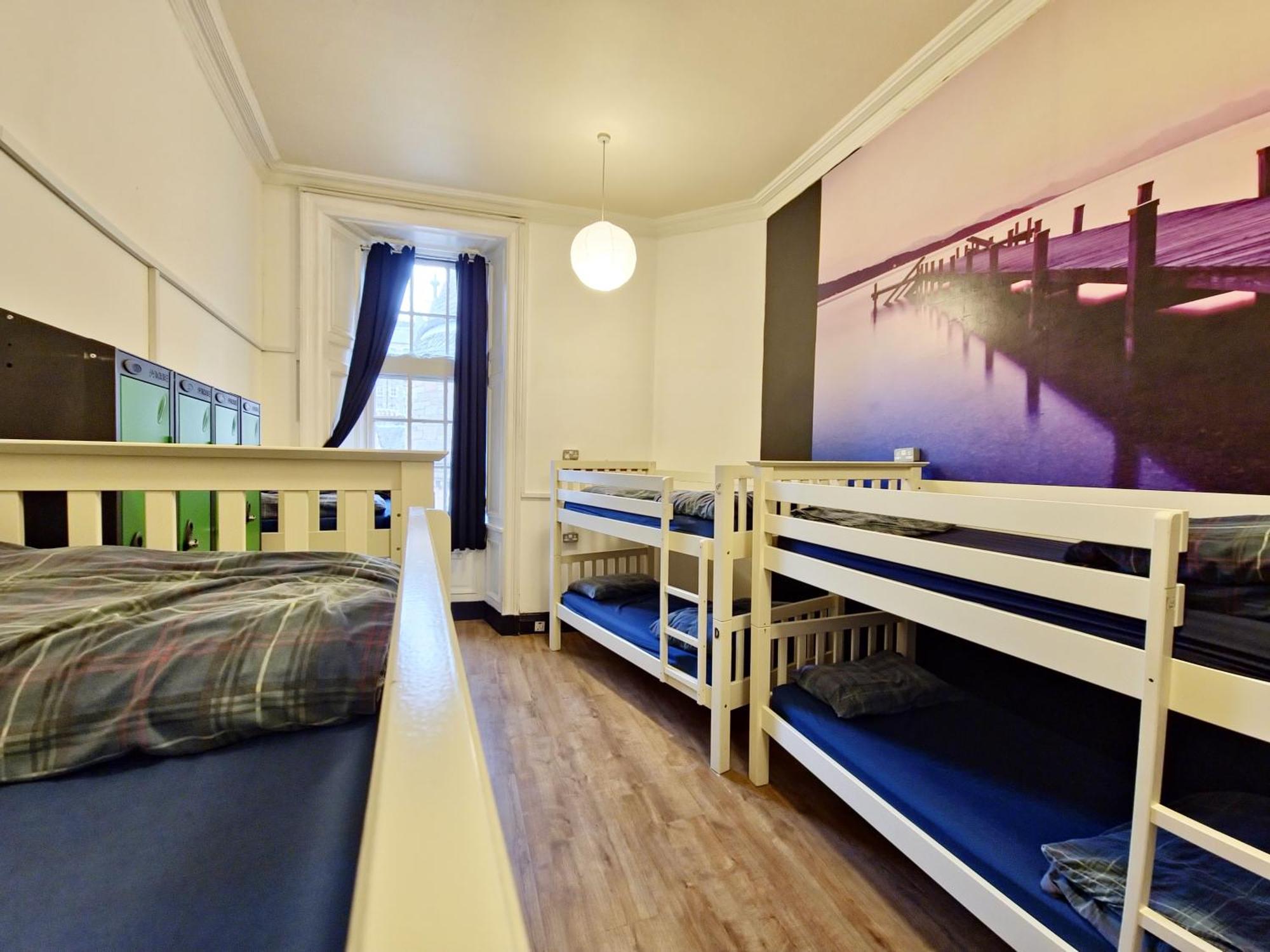 Bed 8-Bed Mixed Dormitory Room