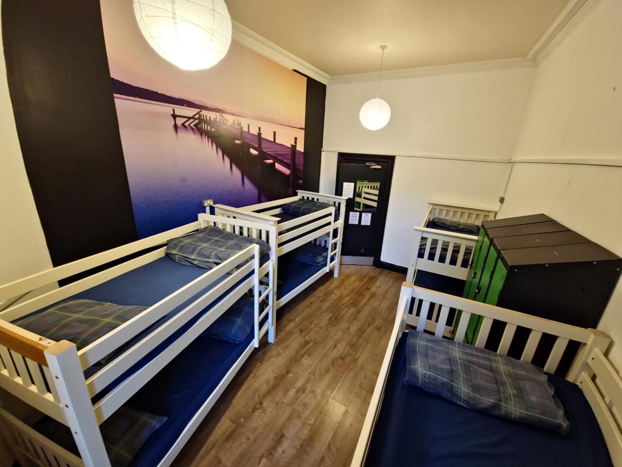 Bed 8-Bed Mixed Dormitory Room