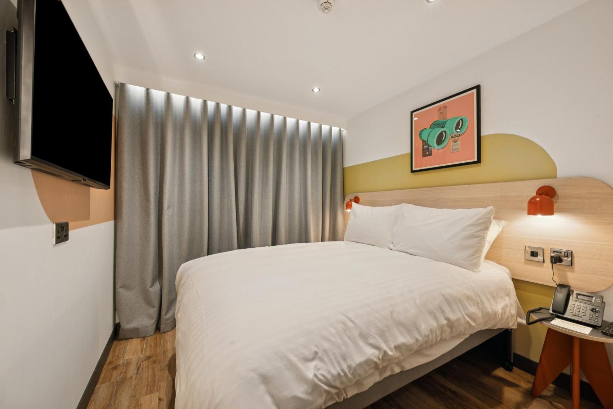 Cosy Double Room Windowless,1680589038:JPEG
