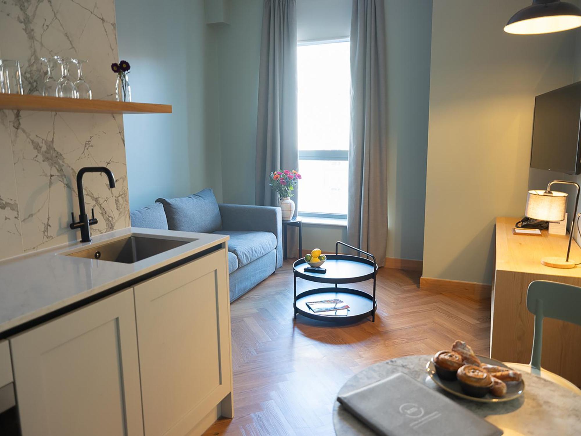 Superior Open Plan Studio Sleeps 4