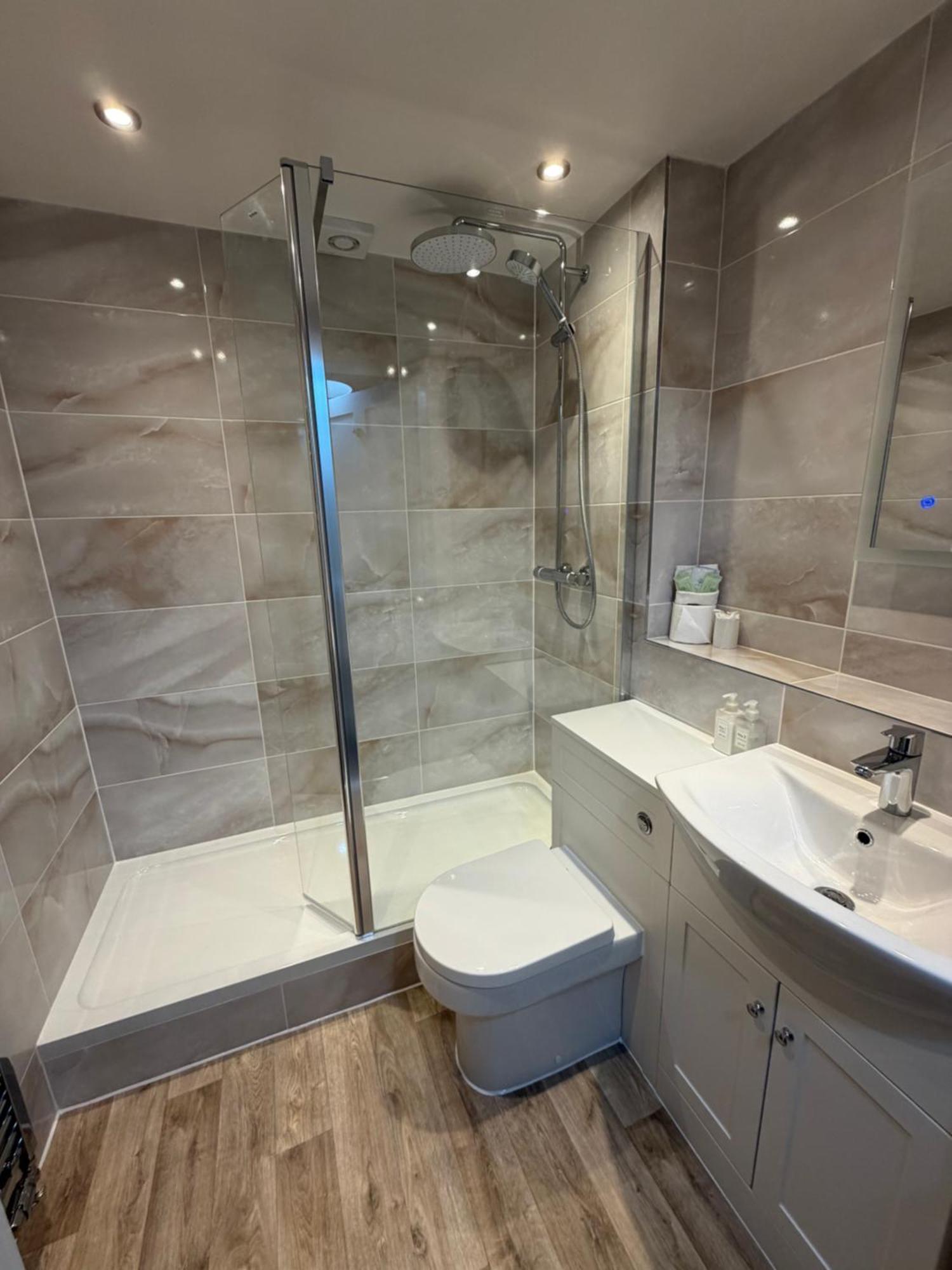 Quarto Individual com Banheiro Privativo Externo