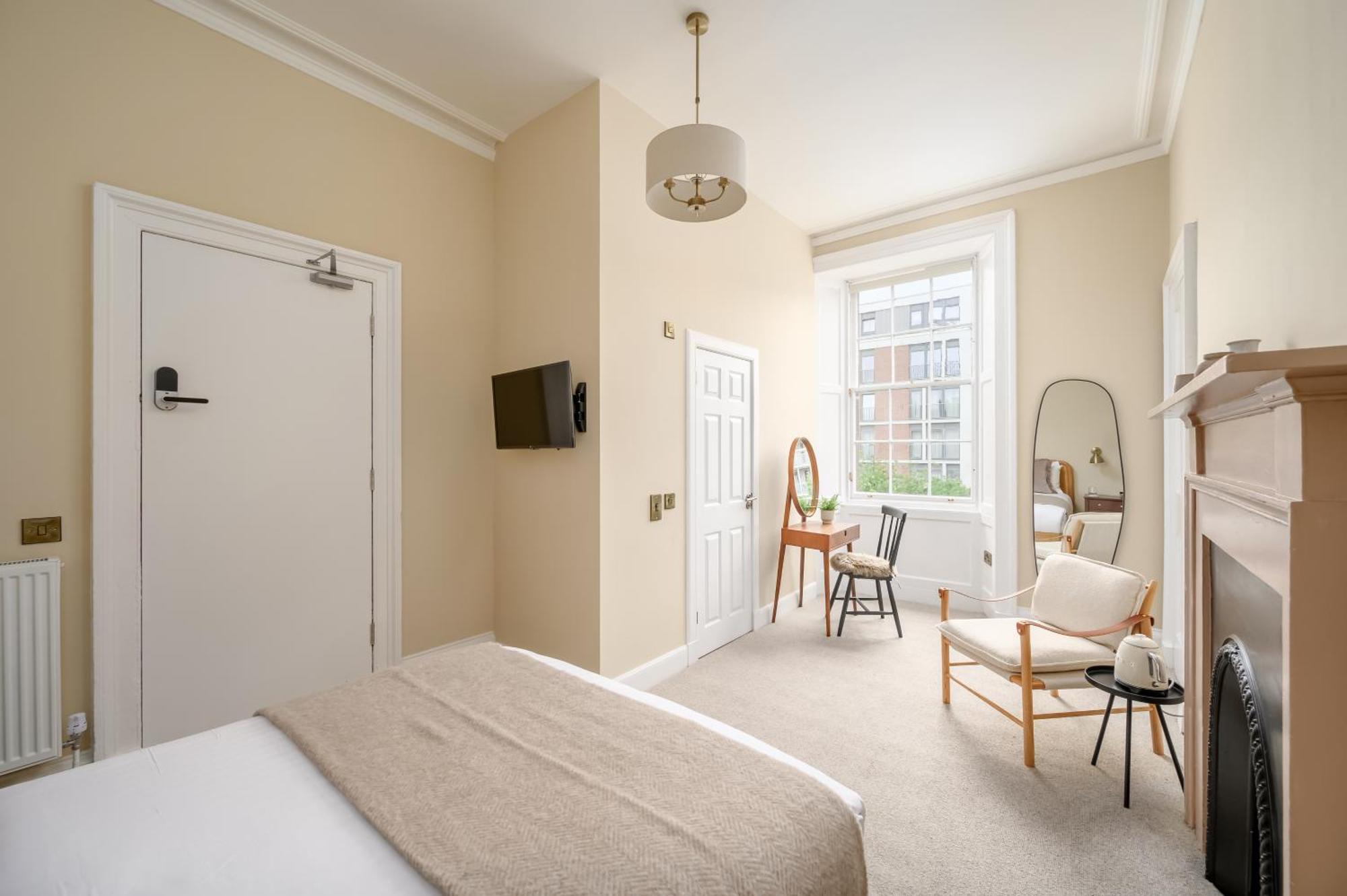 Large Double Room