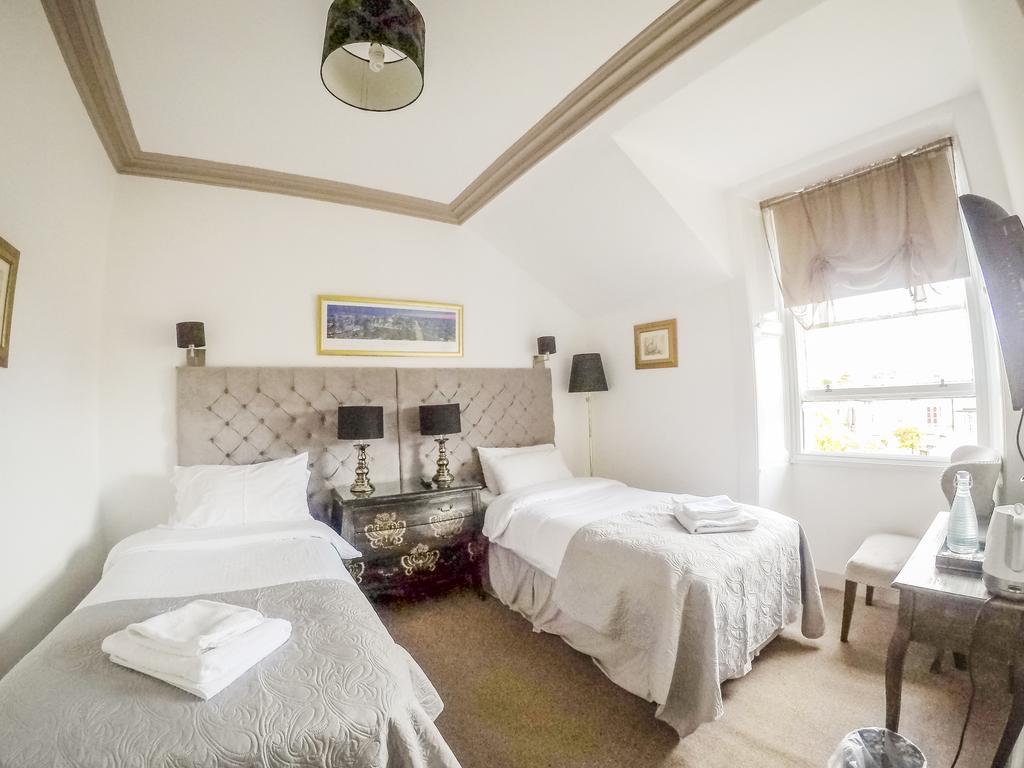 Standard Twin Room,463693566:JPEG