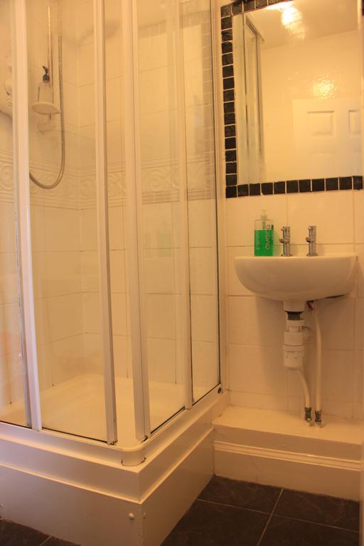 Double Room En Suite Bathroom Second Floor