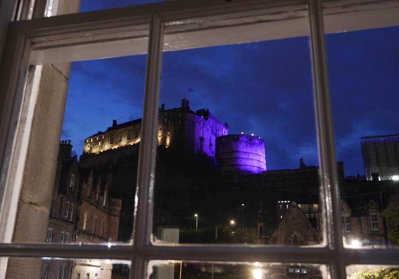 One-Bedroom Apartment,511468359:JPEG