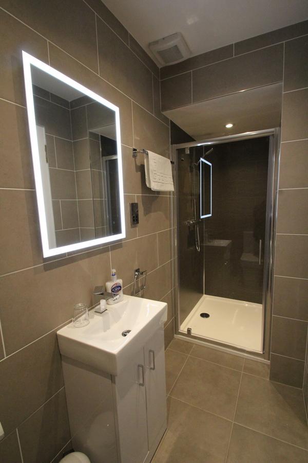 Double Room Private External Bathroom