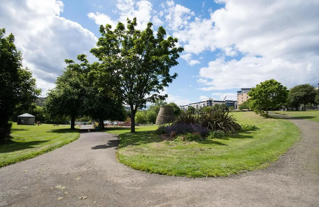 Lochend Serviced Apartments-1
