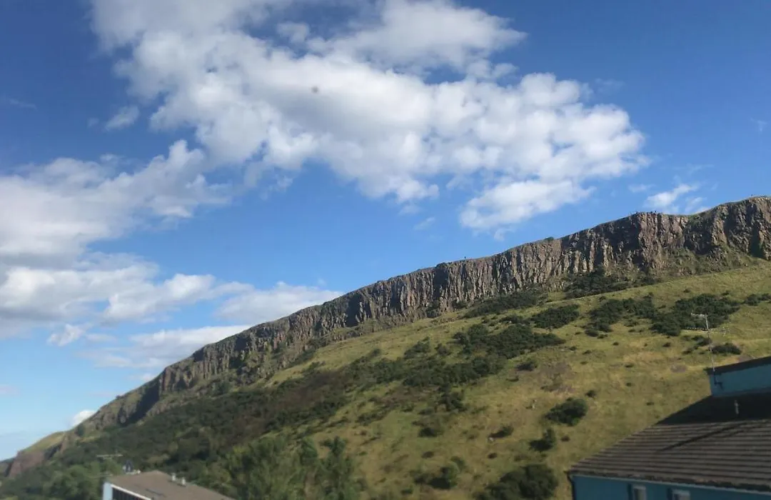 Holyrood Skyline Apartment-1