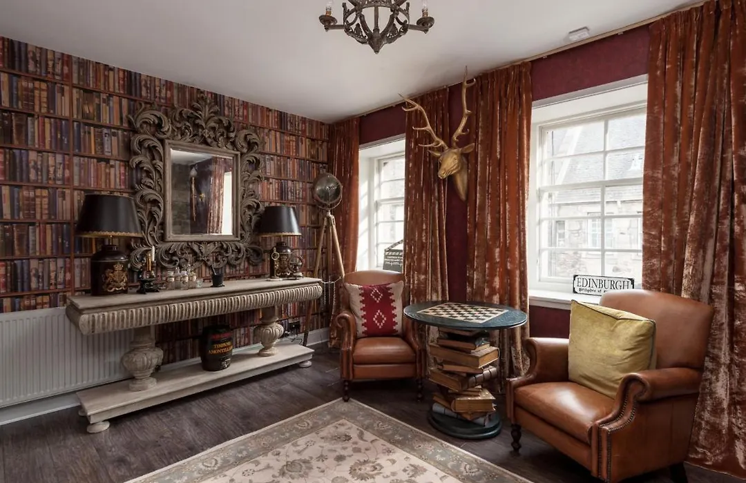 Canongate Luxury Homestay-1