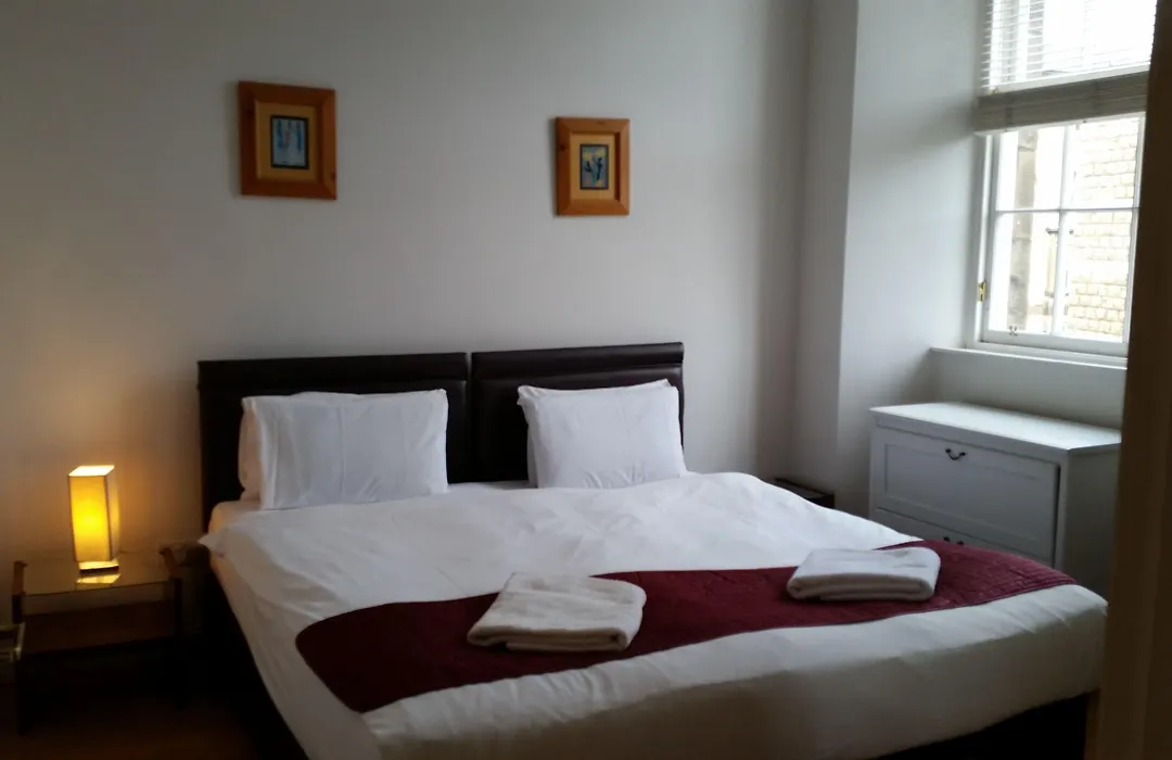 Southside Apartments By Destination Edinburgh-1