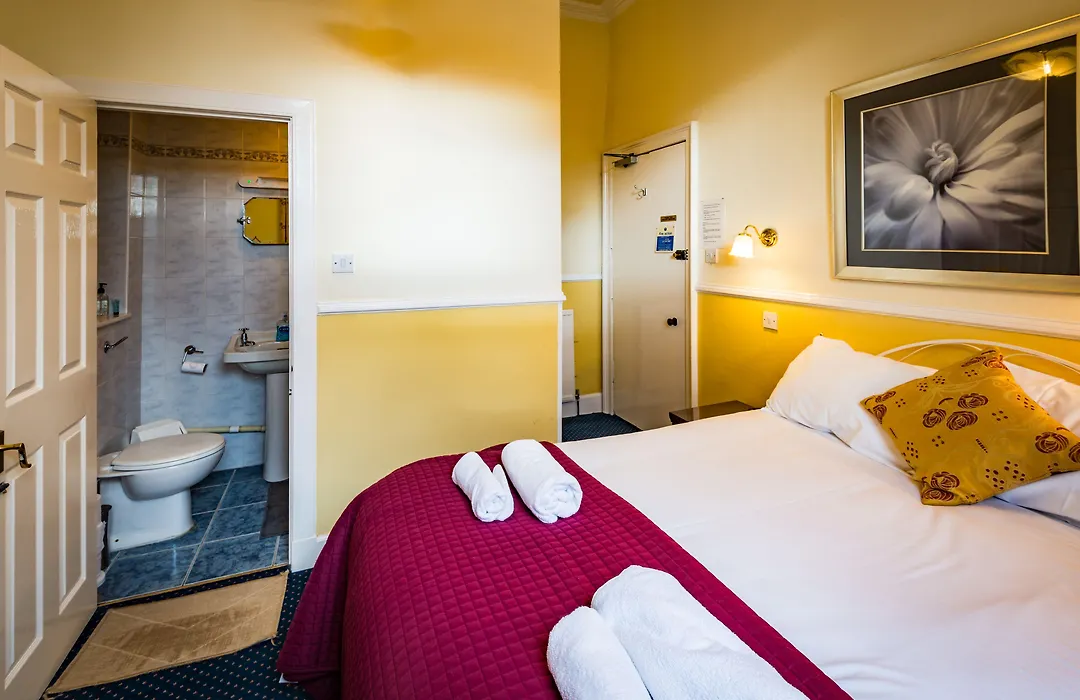 Strathallan Guest House-1