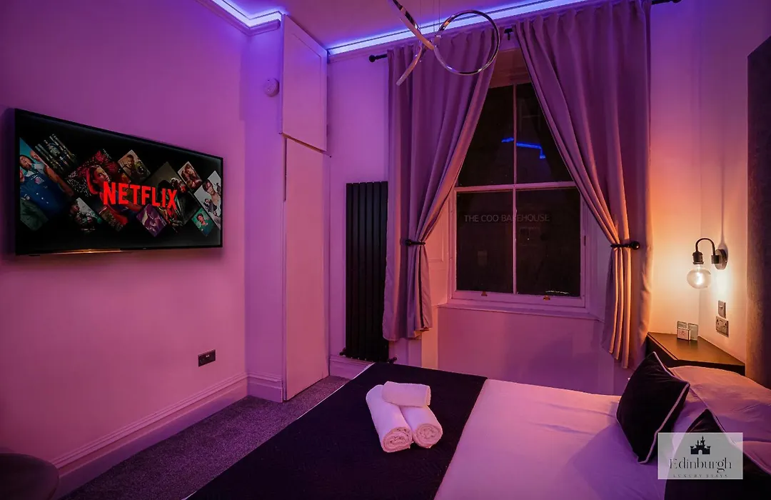 Deluxe 2Br Apartment By The Castle-1