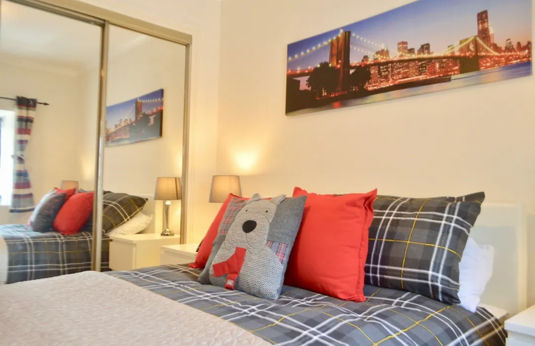 Gorgeous 2 Bedroom Apartment In Converted Church-1