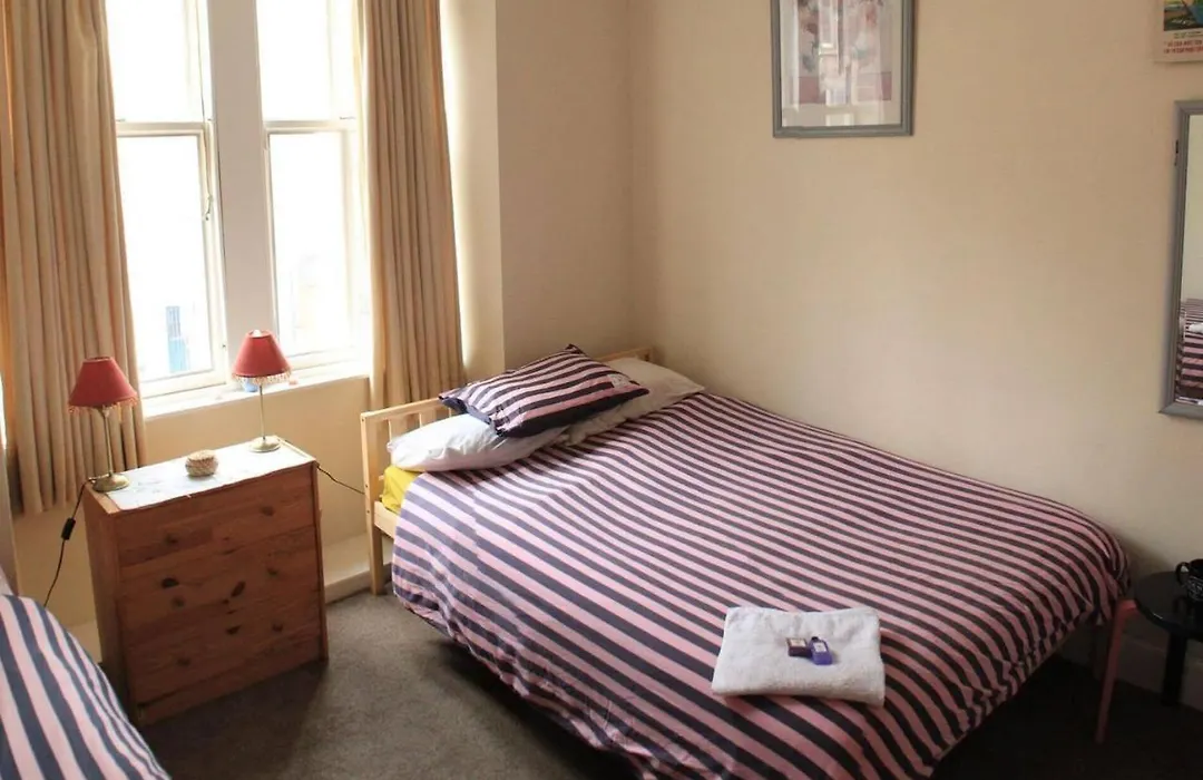 Entire Apartment In Edinburgh-1