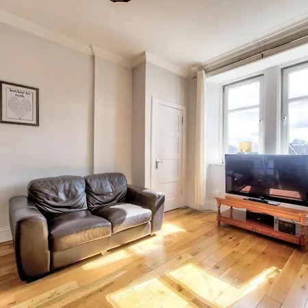Guestready - Lovely 1 Bedroom Close To City Centre Free On-Street Parking-3