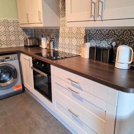 The Edinburgh Victorian - 3 Bedroom Apartment-3