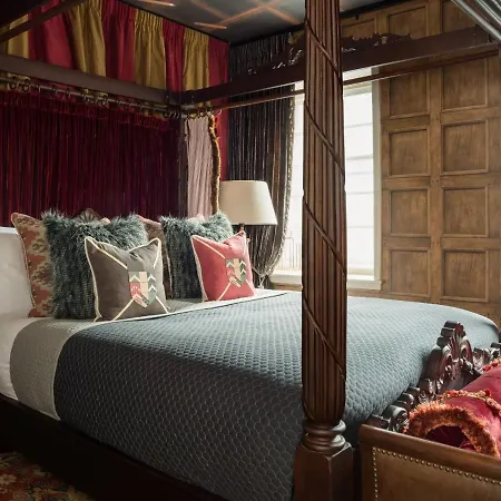 Canongate Luxury Homestay-2