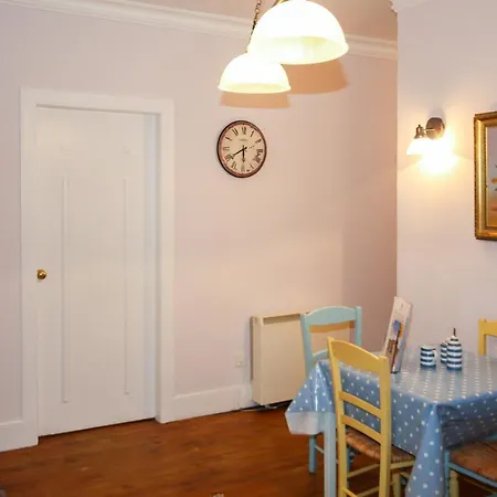 Silver Lining-Royal Mile Apartments-2