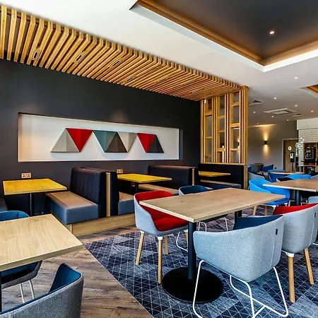 Holiday Inn Express Edinburgh City West By Ihg-2