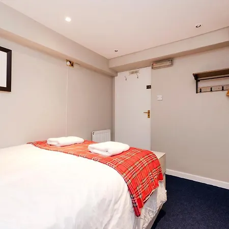 New Town Rooms-3