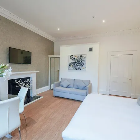 Hanover 71 Suites-3