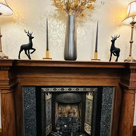 Abbotsford Guest House-3