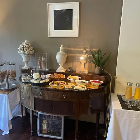 Six Brunton Place Guest House-2