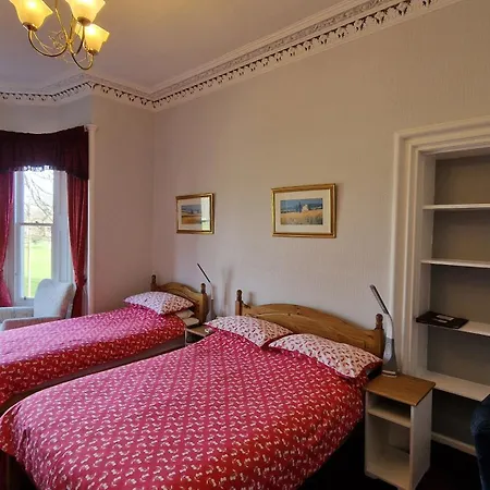 Mackenzie Guest House-3