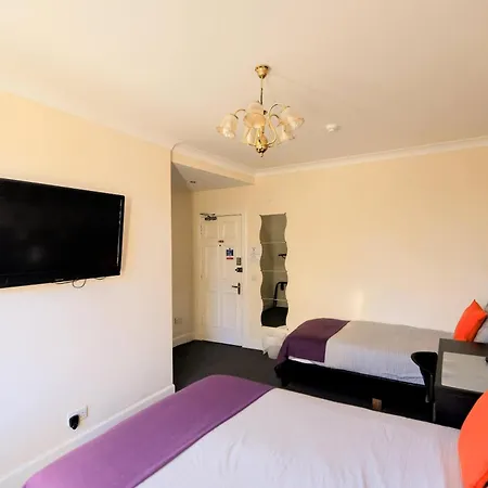 Edinburgh Holiday Guest House-3