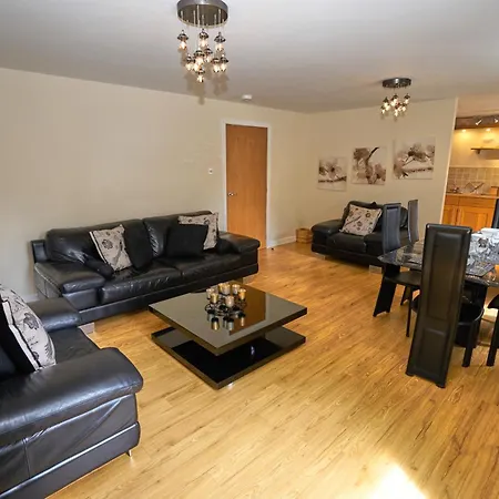 Edinburgh Pearl Apartments - Haymarket Residence-2