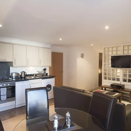 Fountain Court Apartments - Grove Executive-2