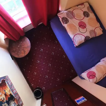 High Street Hostel - Over 18S Only, Backpackers Atmosphere (Adults Only)-3