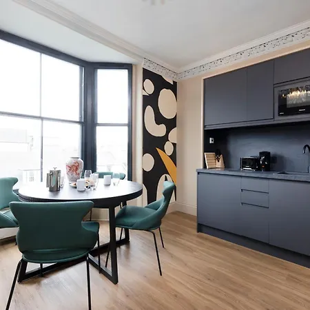30 Castle Street Aparthotel-2