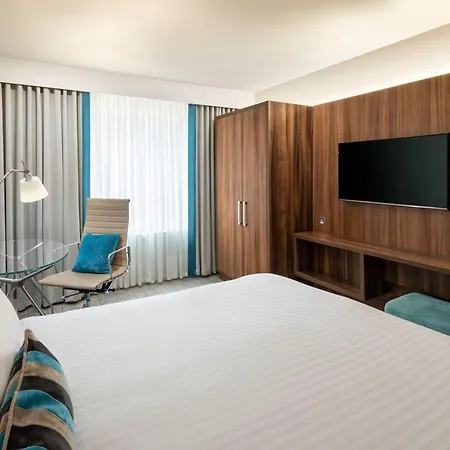 Courtyard By Marriott Edinburgh-2