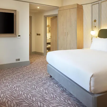 Hilton Edinburgh Carlton-2