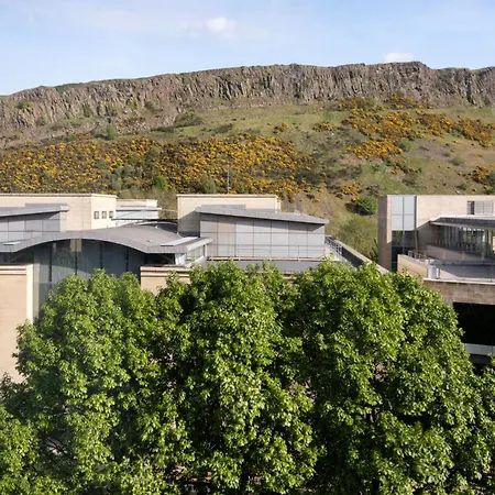 Edinburgh Marriott Hotel Holyrood-2