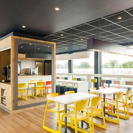 Ibis Budget Hotel Edinburgh Park-3