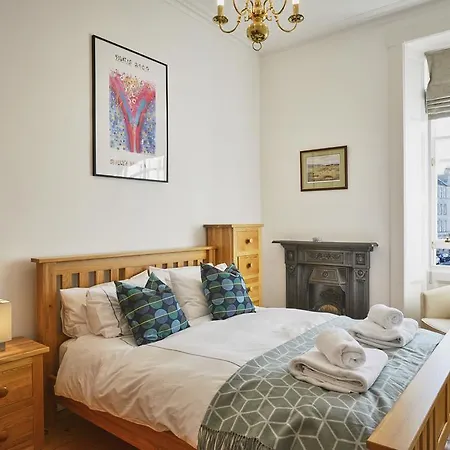 Comely Bank Apartment-3