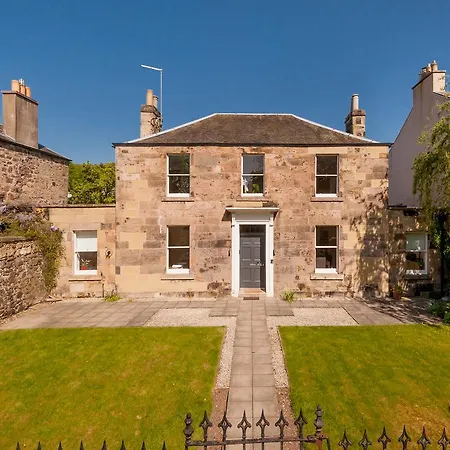 The Lochside House Residence-3